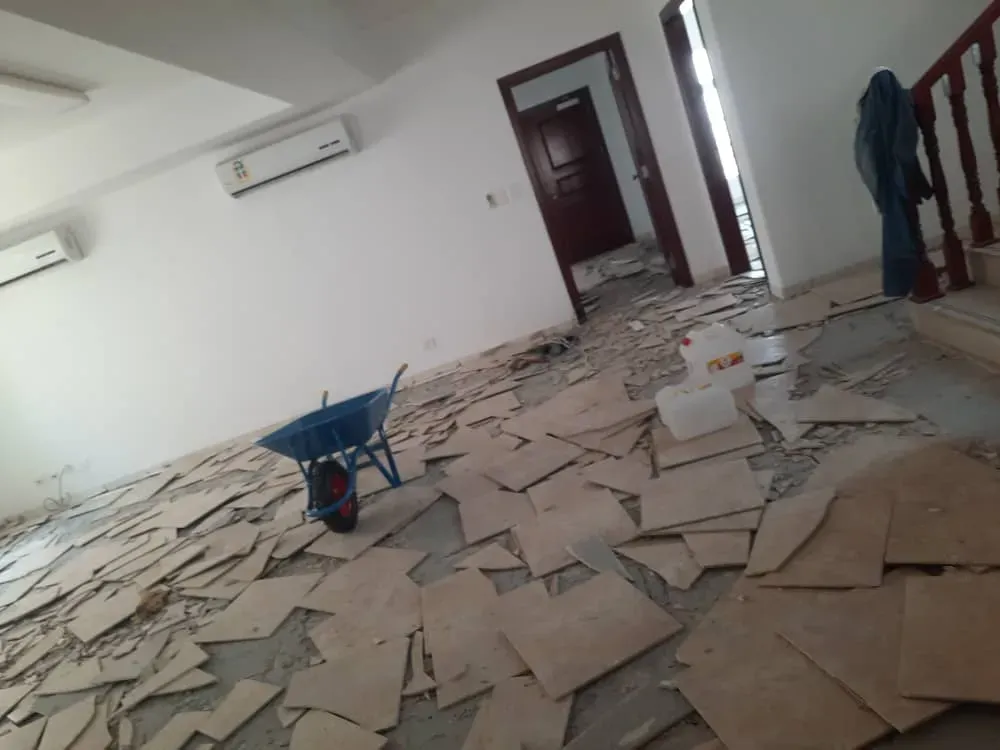 تجديد أرضيات منزل في الخبر