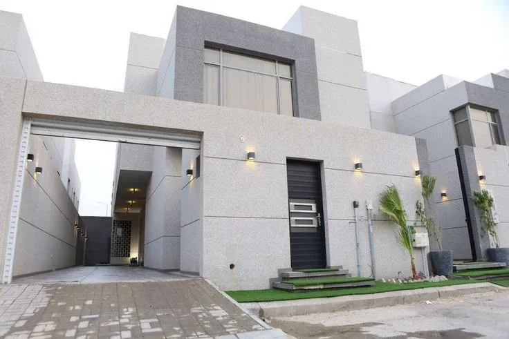 ترميم المباني والمجالس في الجبيل