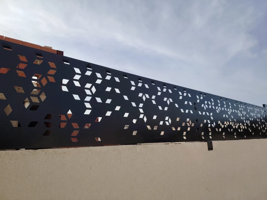 تصميم سواتر-قص-ليزر-أنيقة-الدمام تصميم سواتر قص ليزر أنيقة في الدمام