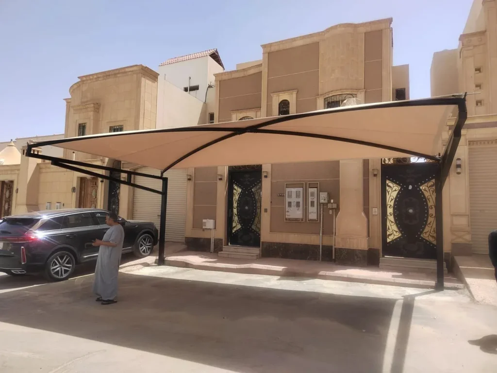 فني تثبيت مظلات في الدمام