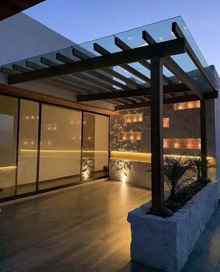 معلم مظلات في الخبر